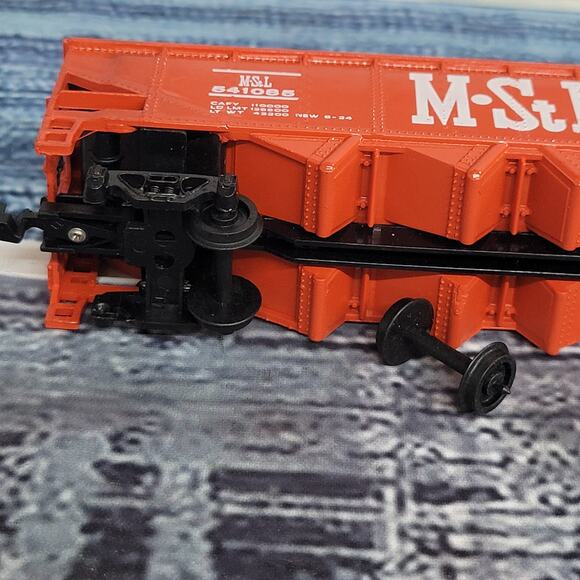 Vintage Bachmann H.O scale MSTL hopper train car red and white - Picture 10 of 10